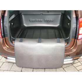 Kofferraumwanne mit Anti-Rutsch-Matte die auch als Ladekantenschutz verwendet werden kann