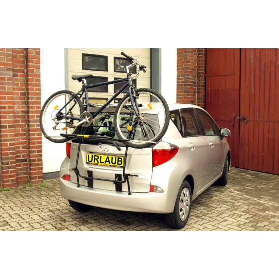 Paulchen Toyota Verso S Fahrradheckträger - anklappbar - Heckklappe kann bei montierten Träger geöffnet werden (unbeladen)