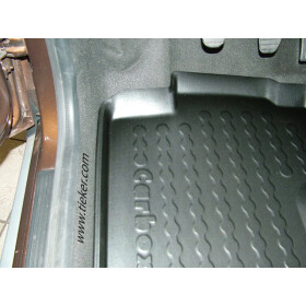 Dacia duster 4x4 Fußmatte mit Rand (vorne links)