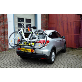 Fahrradträger Paulchen Heckträger Hyundai i20 Active Facelift Beispielfoto (Montagekit + Fahrradtransport-System Mittellader + FirstClass Schienen + Zusatzbeleuchtung)