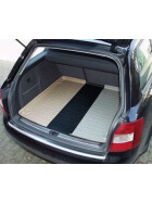 Gepäckraummatte Kofferraummatte SSANGYONG Rexton II Typ YK YKA ist in den Farben Schwarz - Beige (10% Aufpreis) und Grau (10% Aufpreis) erhältlich - Beispielfoto (schwarz grau beige)