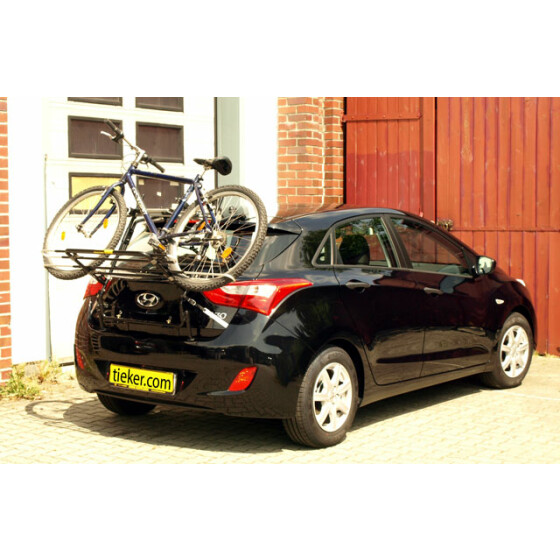 Heckträger Hyundai I30 GD Fließheck/5-Türer - Mittellader - Schienen sind ohne Fahrräder anklappbar